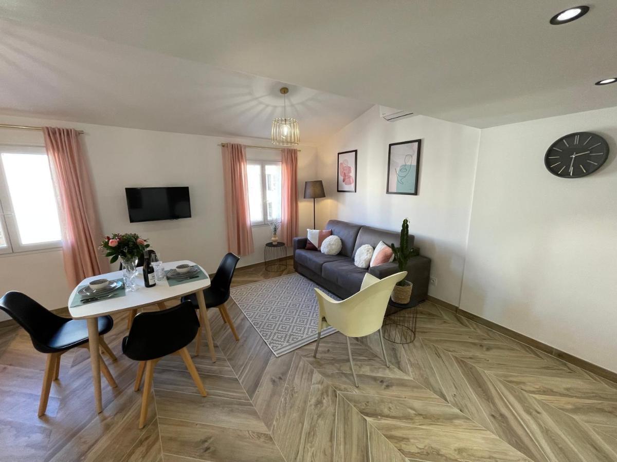Nice Renting - Massena - Loft - Heart Of Vieil Antibes - The Market With Sea View Экстерьер фото